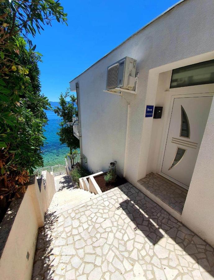 פודאצה Apartments Santic מראה חיצוני תמונה