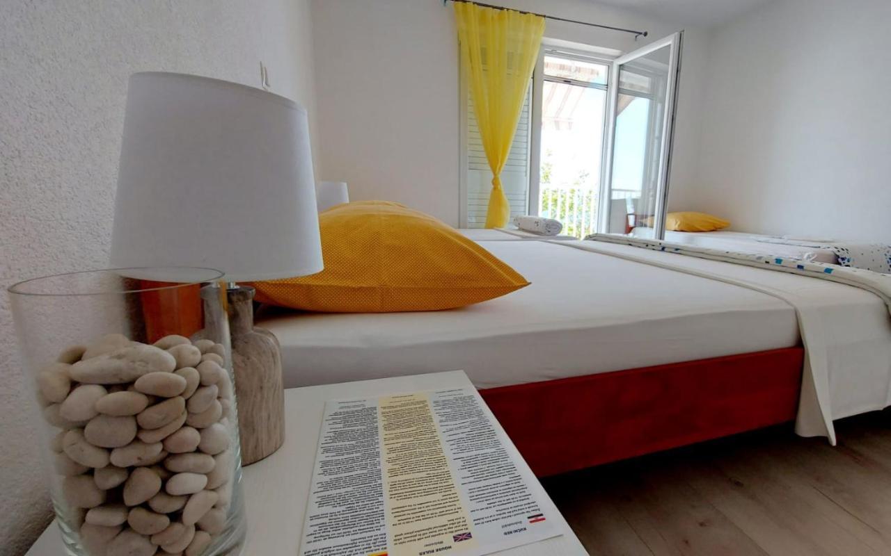 פודאצה Apartments Santic מראה חיצוני תמונה